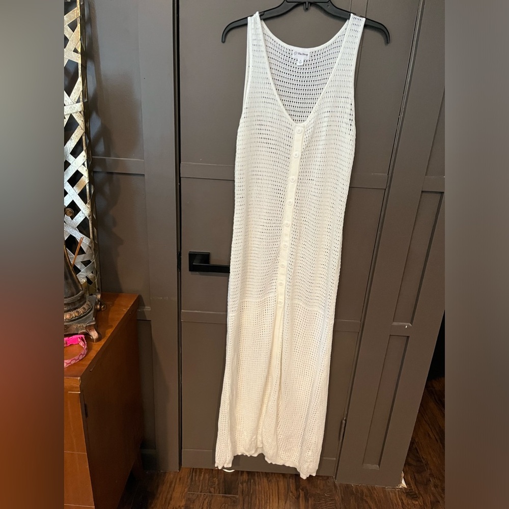 The Drop White MEDIUM Maxi Cover UP NEW